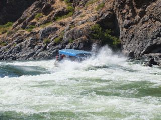 Hell's Canyon - A Snake River Shower!